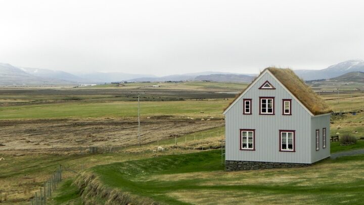 iceland-219182_1280 (1)